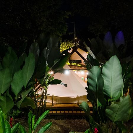 Seren Glamping (Adults Only) Uvita Exterior photo