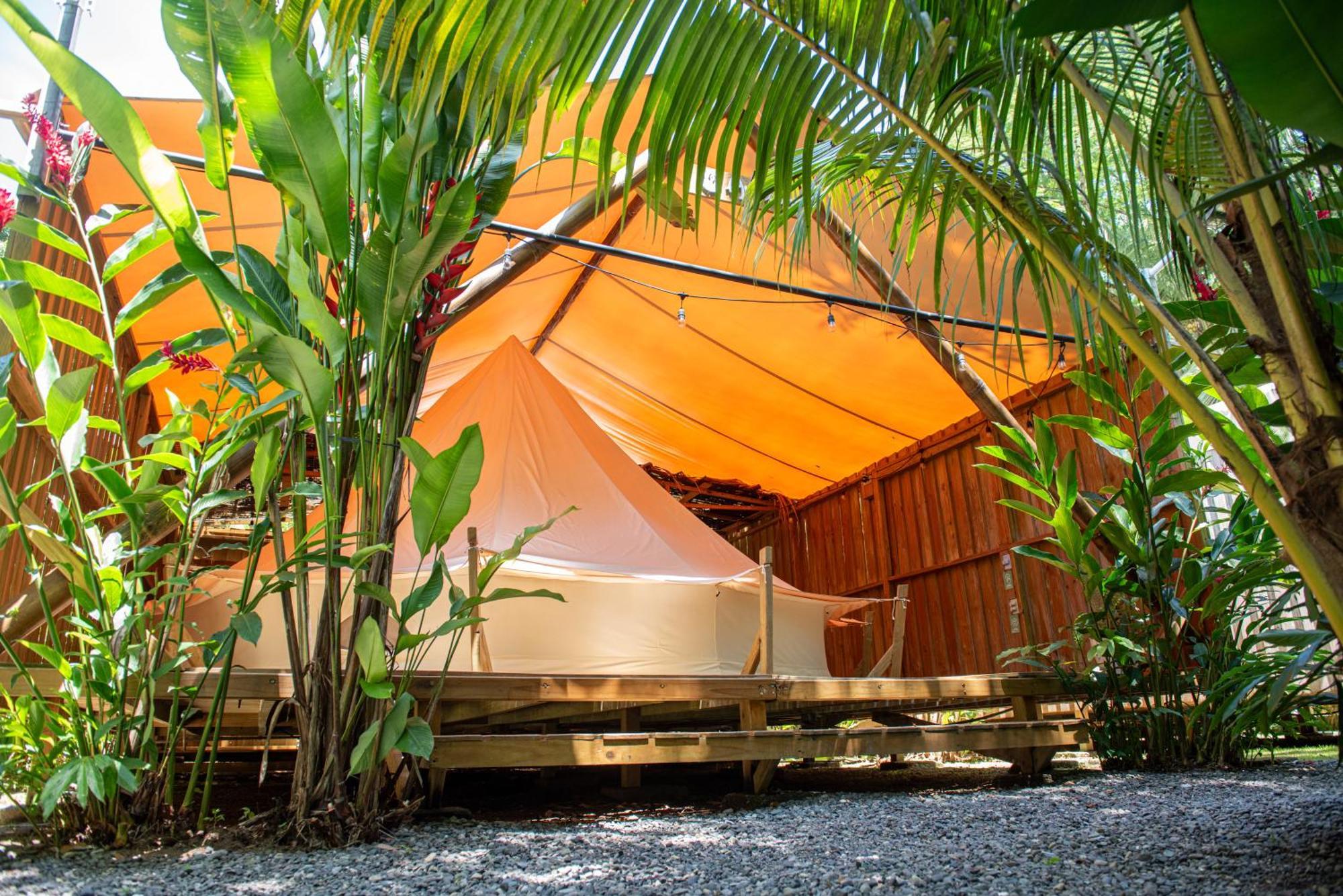 Seren Glamping (Adults Only) Uvita Exterior photo